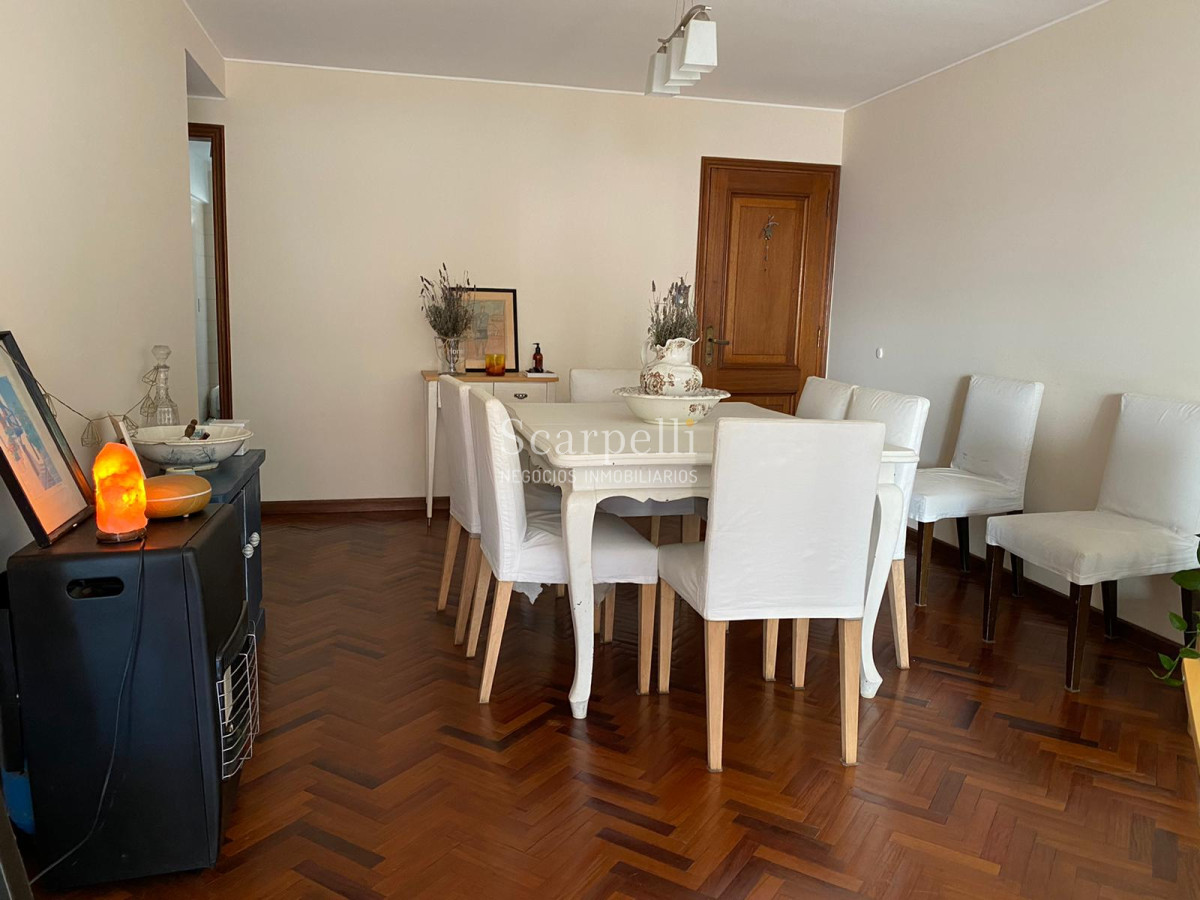 Apartamento ID.31742 - Venta Apartamento Malvin 2 dormitorios 2 baños Cochera Rambla Próximo