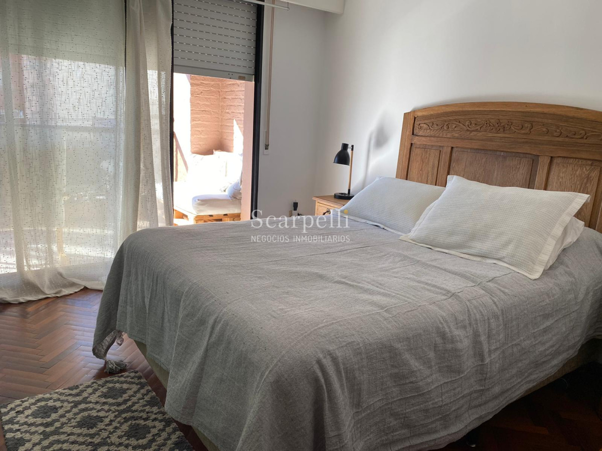 Apartamento ID.31742 - Venta Apartamento Malvin 2 dormitorios 2 baños Cochera Rambla Próximo