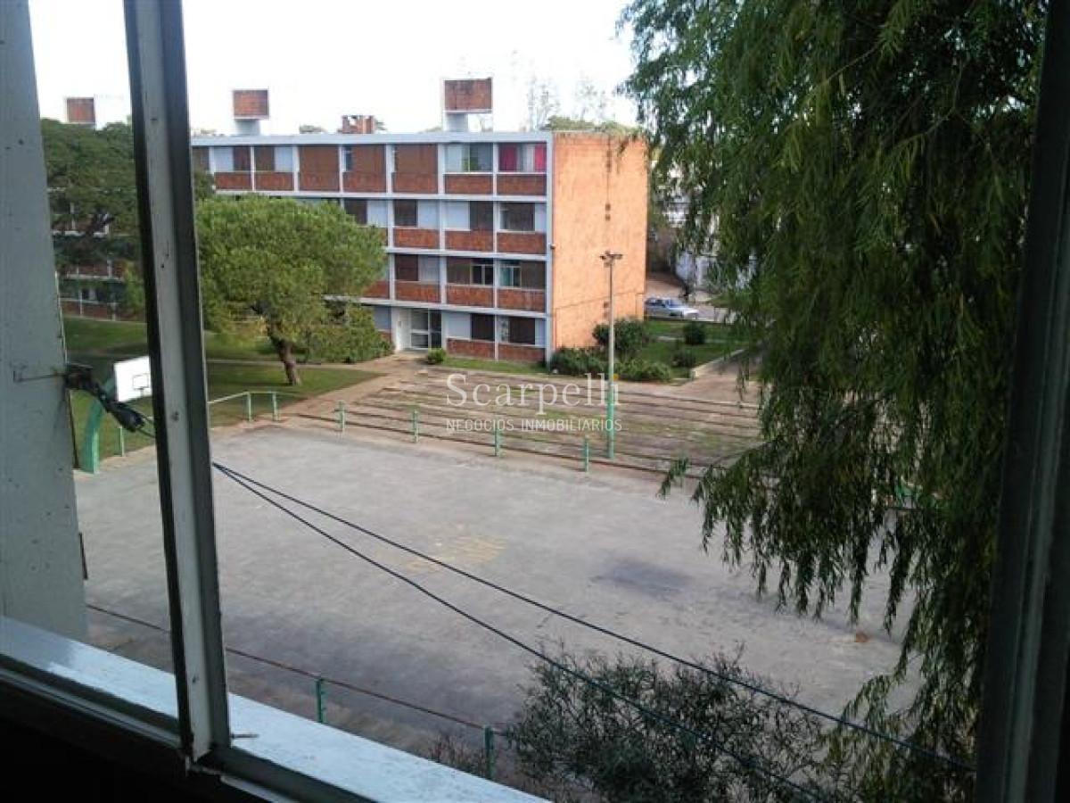 Apartamento ID.32536 - APARTAMENTO EN COMPLEJO CERRADO MUY PRÓXIMO A ANTEL ARENA Y SHOPPING NUEVO CENTRO.-