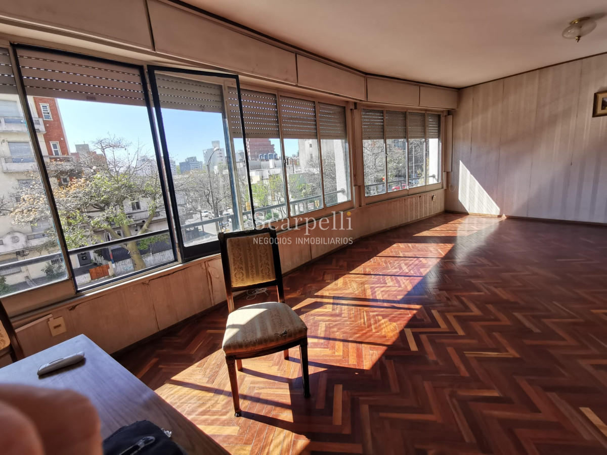 Apartamento ID.32606 - VENTA APARTAMENTO POCITOS 3 DORMITORIOS 2 BAÑOS SERVICIO GARAGE Fco. Soca prox. Av. Rivera.-