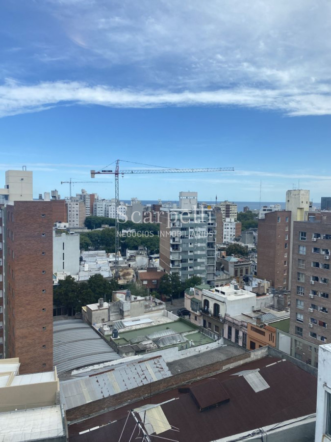 Apartamento ID.33499 - CORDON. PENTHOUSE como a Estrenar con Garage Próximo Instituto Iava y Facultad de Derecho