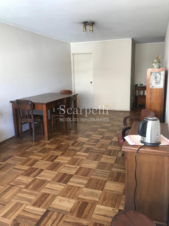 Apartamento ID.33814 - VENTA APARTAMENTO SOBRE 18 DE JULIO 2 DORMITORIOS CON GARAGE