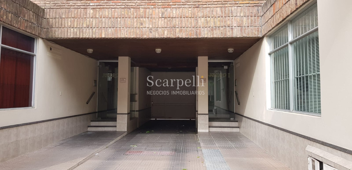 Apartamento ID.33895 - Venta Apartamento Julio César y Av. Rivera prox. Shopping Montevideo con Garage todo al frente