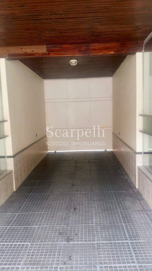 Apartamento ID.33895 - Venta Apartamento Julio César y Av. Rivera prox. Shopping Montevideo con Garage todo al frente
