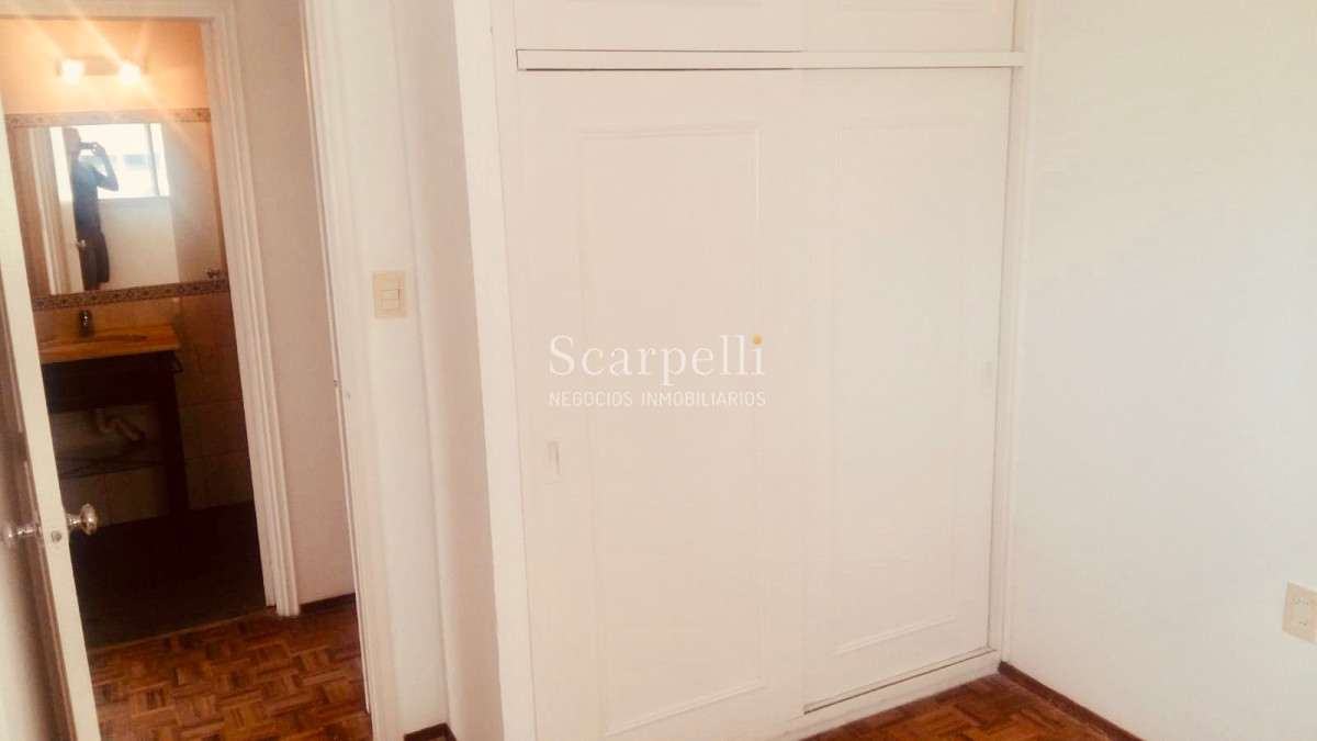 Apartamento ID.33895 - Venta Apartamento Julio César y Av. Rivera prox. Shopping Montevideo con Garage todo al frente