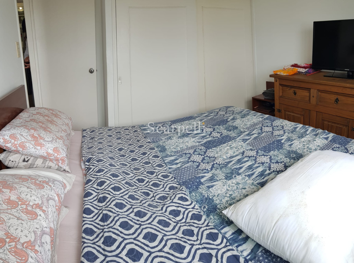 Apartamento ID.33895 - Venta Apartamento Julio César y Av. Rivera prox. Shopping Montevideo con Garage todo al frente