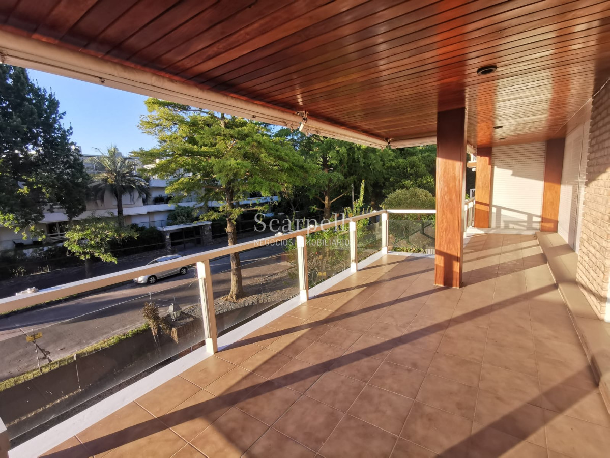 Apartamento ID.35102 - CARRASCO ALQUILER APARTAMENTO CATEGORIA PROXIMO AROCENA Y LAWN TENNIS