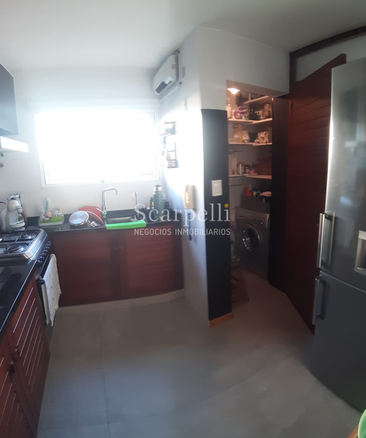 Apartamento ID.35448 - VENTA APARTAMENTO PUNTA GORDA VISTA INMEJORABLE 3 DORMITORIOS BAÑO COCHERA RECICLADO A NUEVO