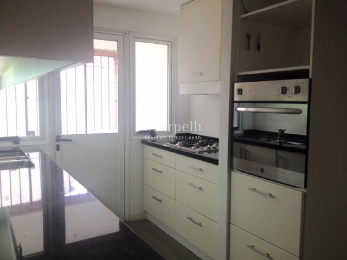 Apartamento ID.35518 - VENTA APARTAMENTO CARRASCO 3 DORMITORIOS PROXIMO CLUB NAVAL