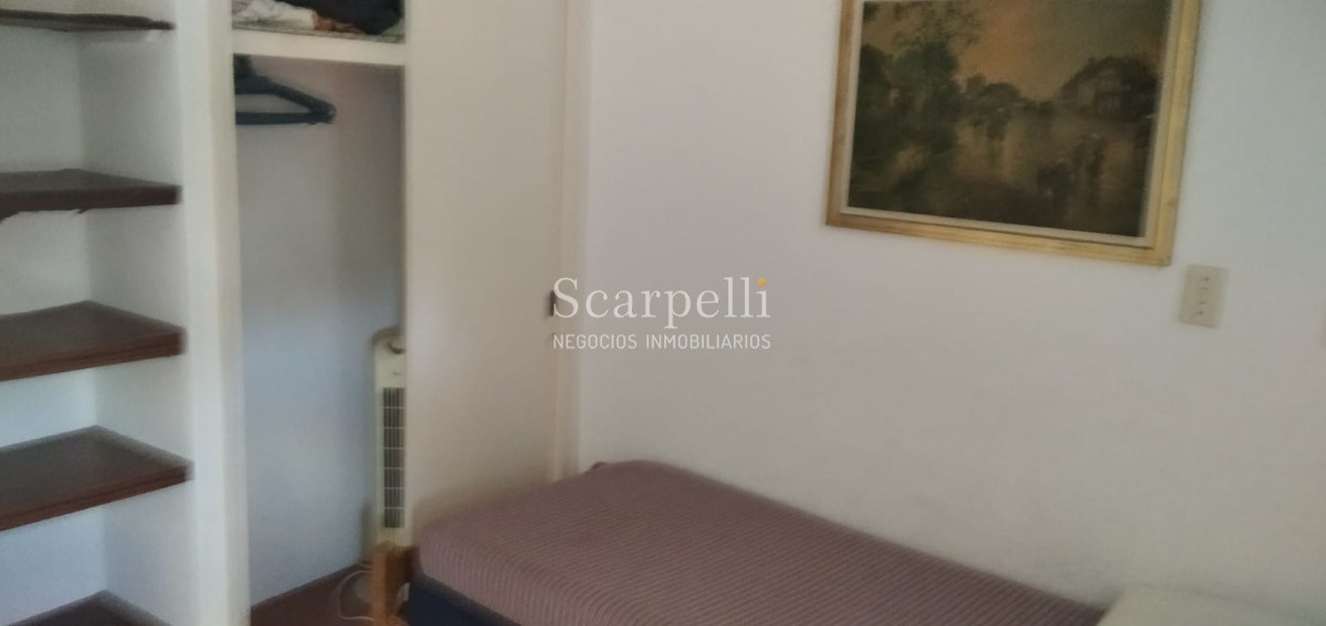 Apartamento ID.35888 - ALQUILER ANUAL APARTAMENTO PUNTA DEL ESTE PROXIMO PENÍNSULA 3 DORMITORIOS SERVICIO COMPLETO GRAN TERRAZA & BARBACOA + COCHERA.-