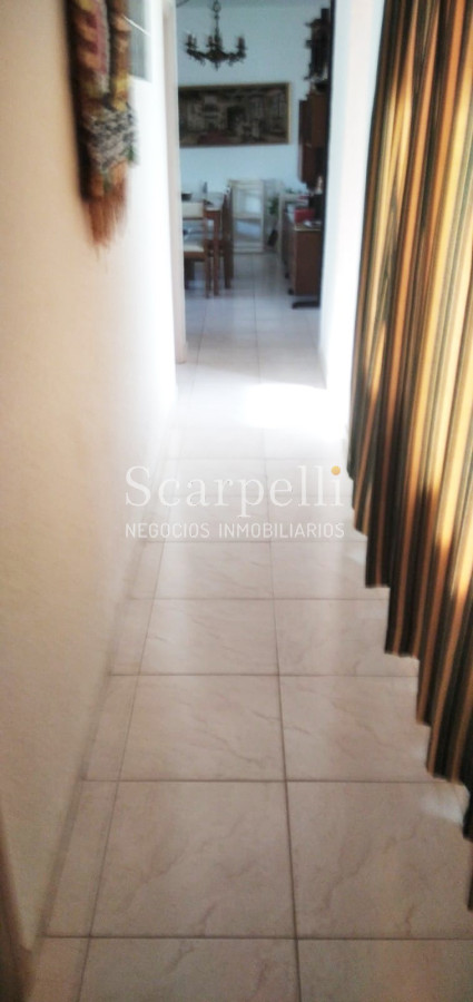 Apartamento ID.35888 - ALQUILER ANUAL APARTAMENTO PUNTA DEL ESTE PROXIMO PENÍNSULA 3 DORMITORIOS SERVICIO COMPLETO GRAN TERRAZA & BARBACOA + COCHERA.-