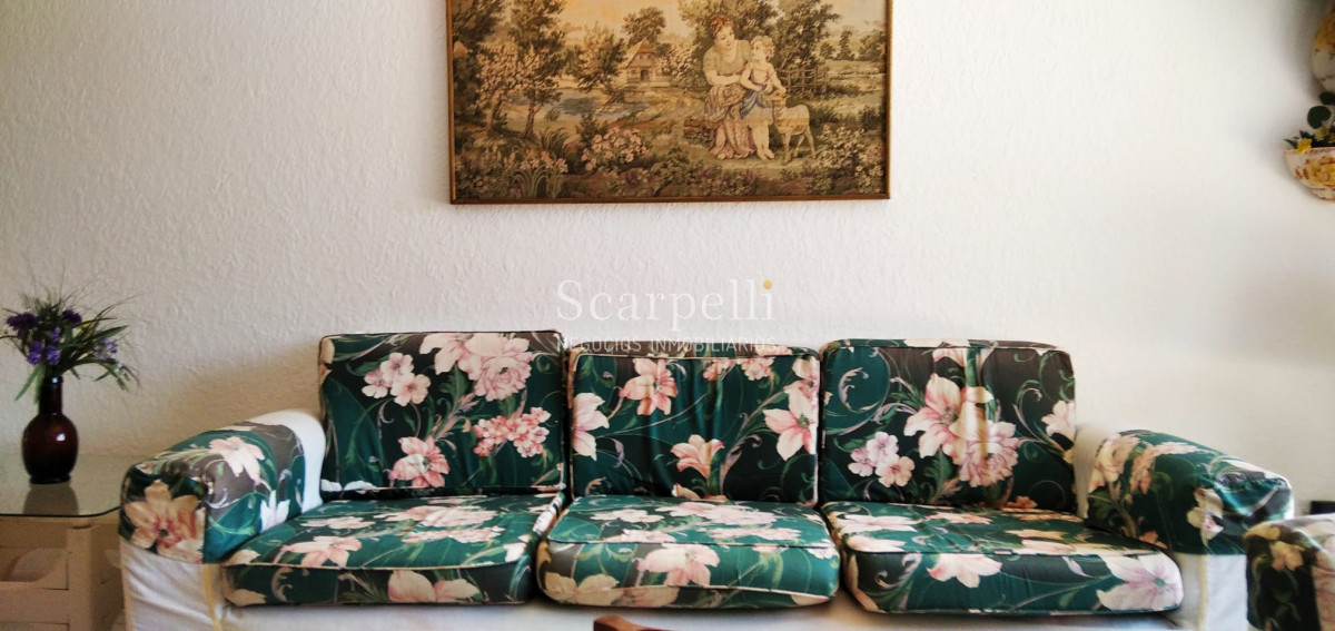 Apartamento ID.35888 - ALQUILER ANUAL APARTAMENTO PUNTA DEL ESTE PROXIMO PENÍNSULA 3 DORMITORIOS SERVICIO COMPLETO GRAN TERRAZA & BARBACOA + COCHERA.-