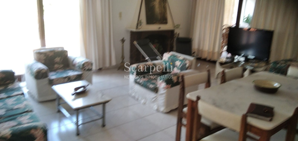 Apartamento ID.35888 - ALQUILER ANUAL APARTAMENTO PUNTA DEL ESTE PROXIMO PENÍNSULA 3 DORMITORIOS SERVICIO COMPLETO GRAN TERRAZA & BARBACOA + COCHERA.-