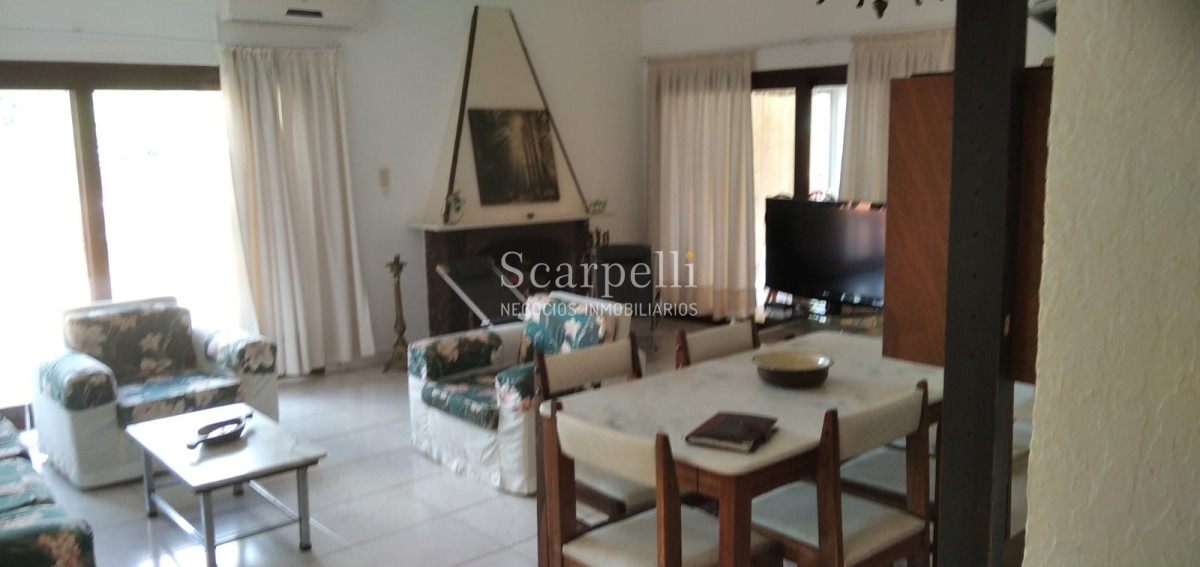 Apartamento ID.35888 - ALQUILER ANUAL APARTAMENTO PUNTA DEL ESTE PROXIMO PENÍNSULA 3 DORMITORIOS SERVICIO COMPLETO GRAN TERRAZA & BARBACOA + COCHERA.-