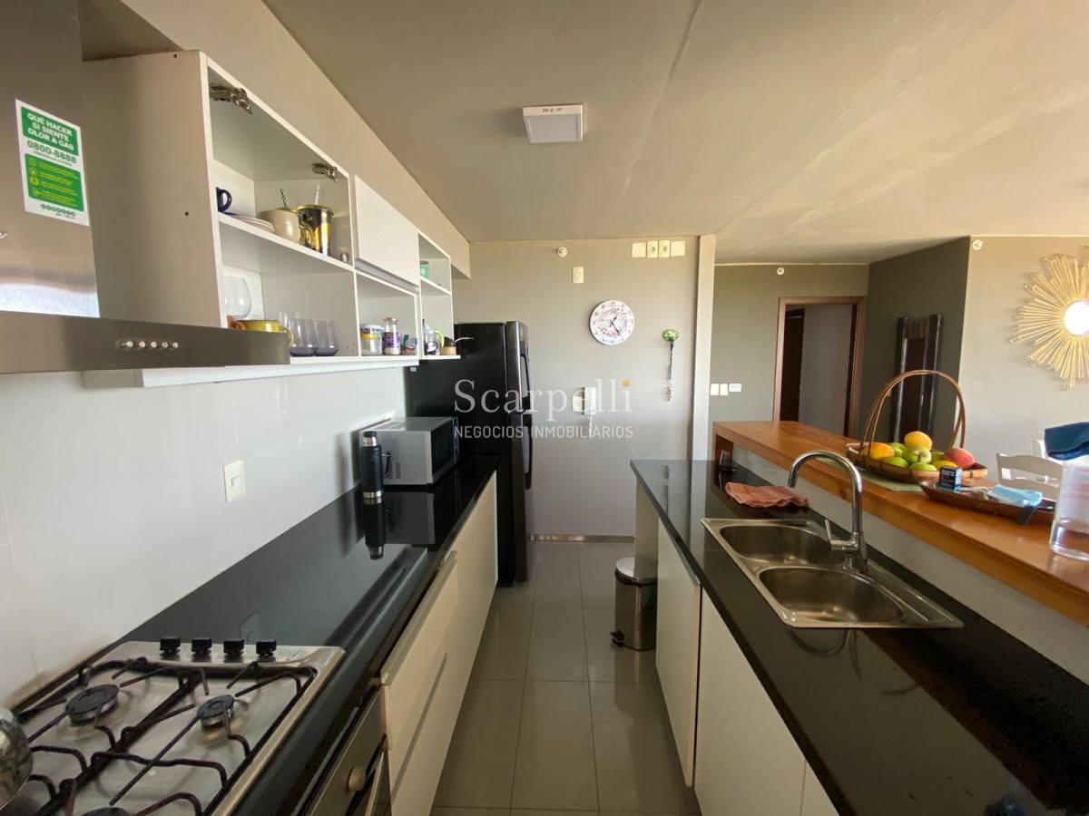 Apartamento ID.35955 - VENTA APARTAMENTO CARRASCO ESTE AV. DE LAS  AMÉRICAS ESTRENA IMPRESIONANTE VISTA PISO ALTO