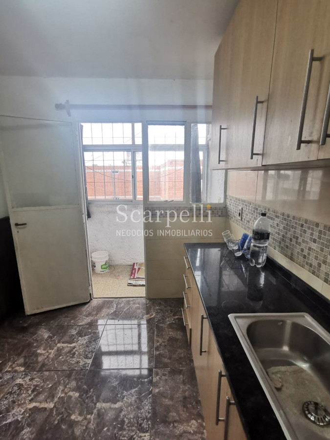 Apartamento ID.36358 - Sayago: Muy Próximo a Millán y Molinos de Raffo: 3er. Piso por escalera Impecable pronto para mudarse.-
