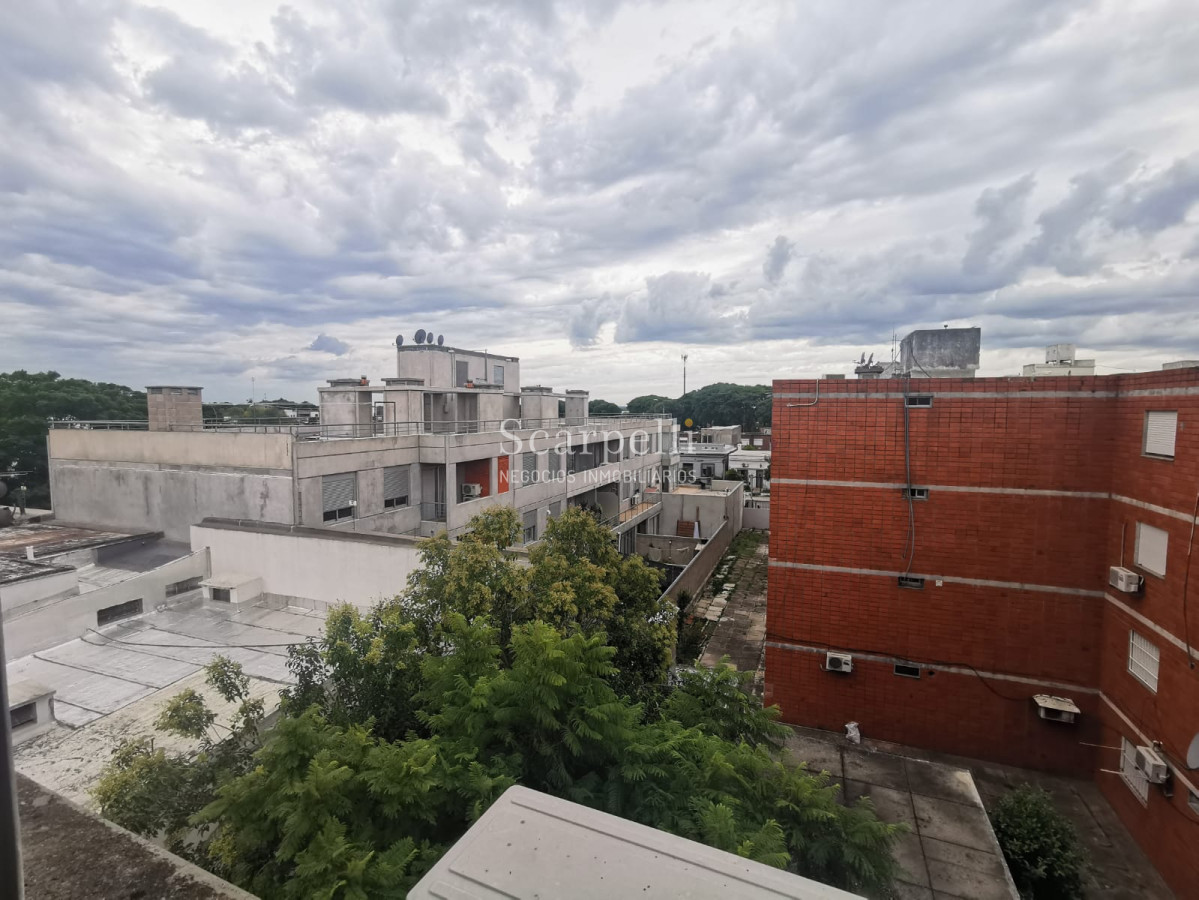 Apartamento ID.36358 - Sayago: Muy Próximo a Millán y Molinos de Raffo: 3er. Piso por escalera Impecable pronto para mudarse.-