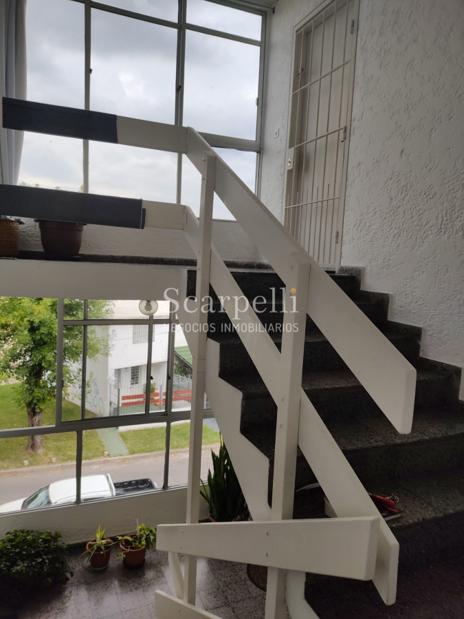 Apartamento ID.36358 - Sayago: Muy Próximo a Millán y Molinos de Raffo: 3er. Piso por escalera Impecable pronto para mudarse.-
