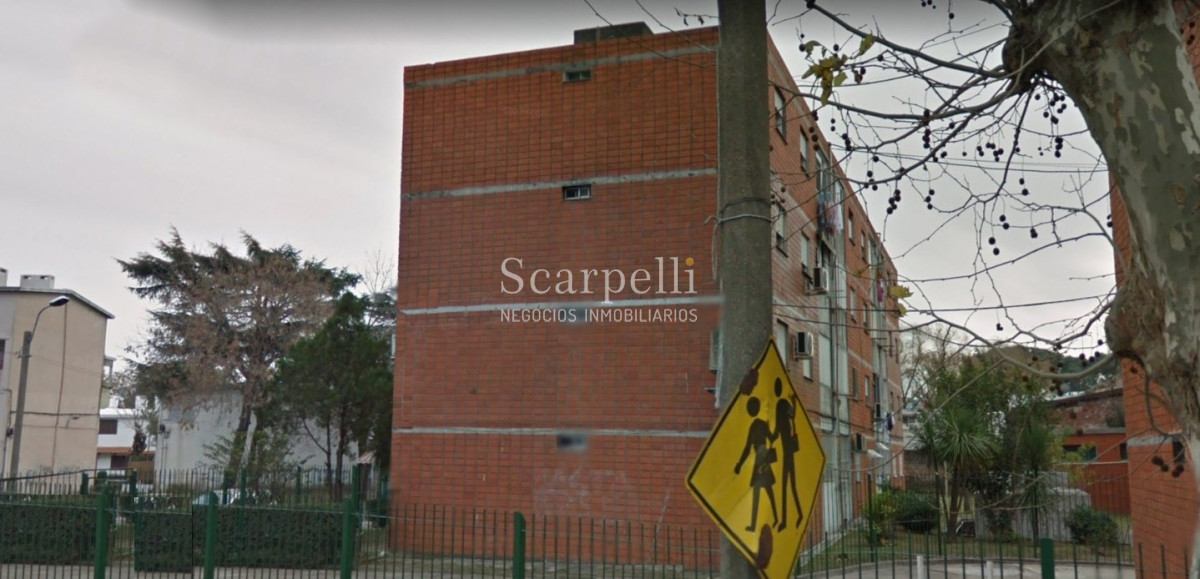 Apartamento ID.36358 - Sayago: Muy Próximo a Millán y Molinos de Raffo: 3er. Piso por escalera Impecable pronto para mudarse.-