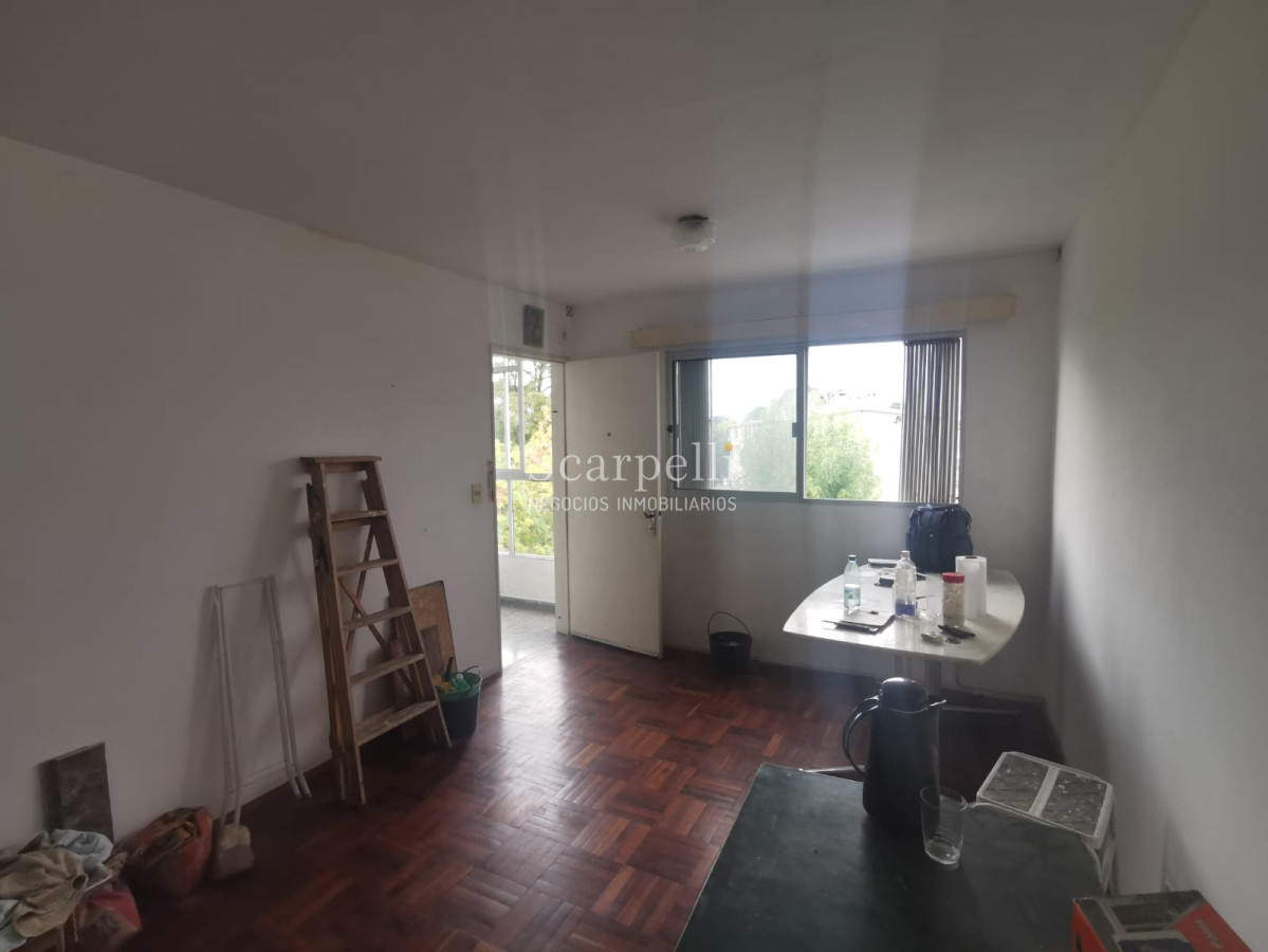 Apartamento ID.36358 - Sayago: Muy Próximo a Millán y Molinos de Raffo: 3er. Piso por escalera Impecable pronto para mudarse.-