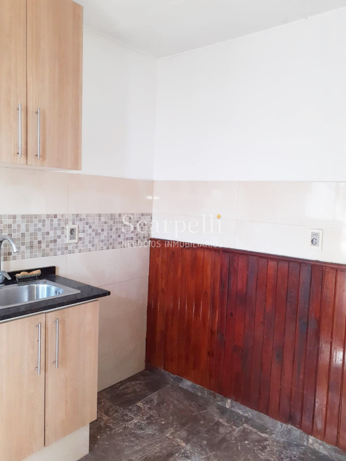 Apartamento ID.36358 - Sayago: Muy Próximo a Millán y Molinos de Raffo: 3er. Piso por escalera Impecable pronto para mudarse.-