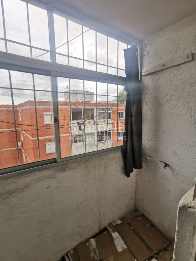 Apartamento ID.36358 - Sayago: Muy Próximo a Millán y Molinos de Raffo: 3er. Piso por escalera Impecable pronto para mudarse.-