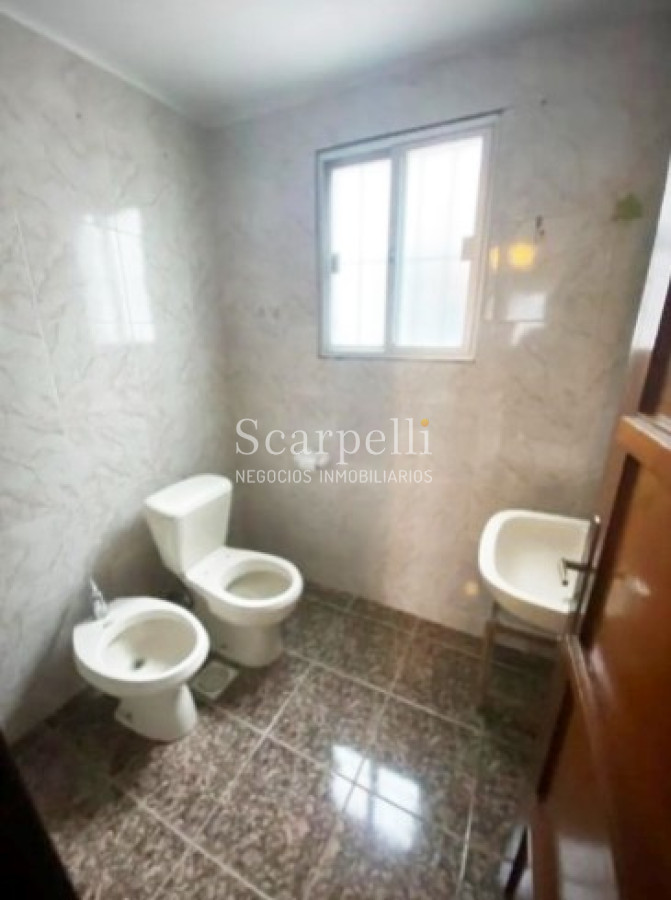Apartamento ID.36520 - Alquiler Punta Carretas Propiedad Horizontal de Altos 4 dormitorios 2 baños  No garage