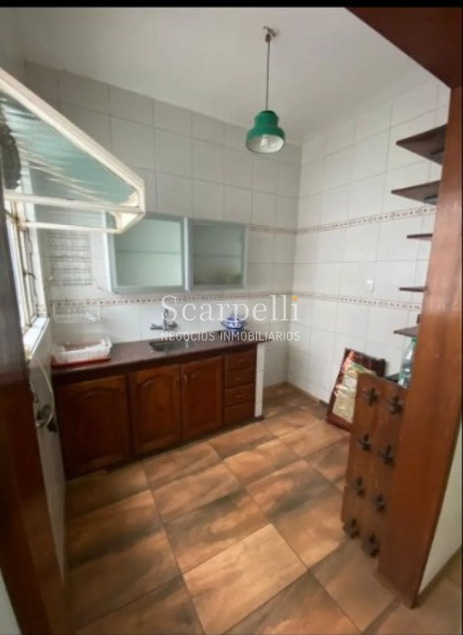 Apartamento ID.36520 - Alquiler Punta Carretas Propiedad Horizontal de Altos 4 dormitorios 2 baños  No garage