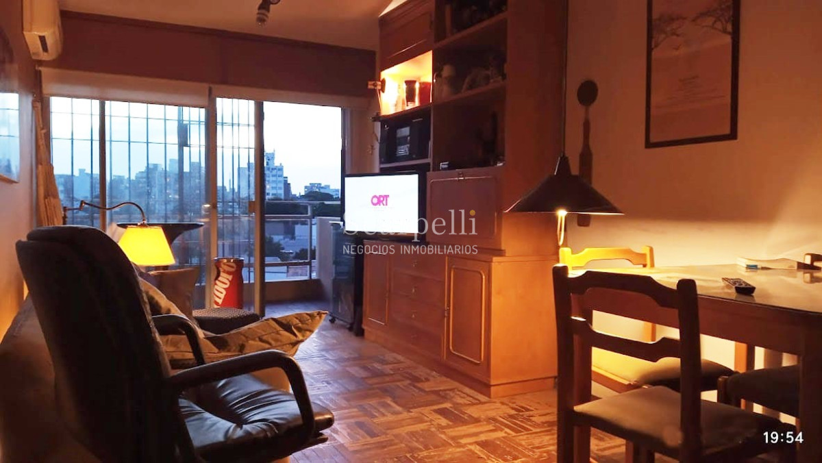 Apartamento ID.36541 - Alquiler Apartamento Pocitos 1 dormitorio Garage Todo Equipado Fco. Soca y Av. Brasil próximo Supermercado Disco.-