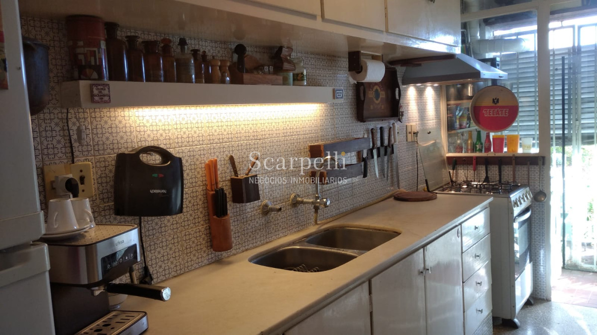 Apartamento ID.36541 - Alquiler Apartamento Pocitos 1 dormitorio Garage Todo Equipado Fco. Soca y Av. Brasil próximo Supermercado Disco.-