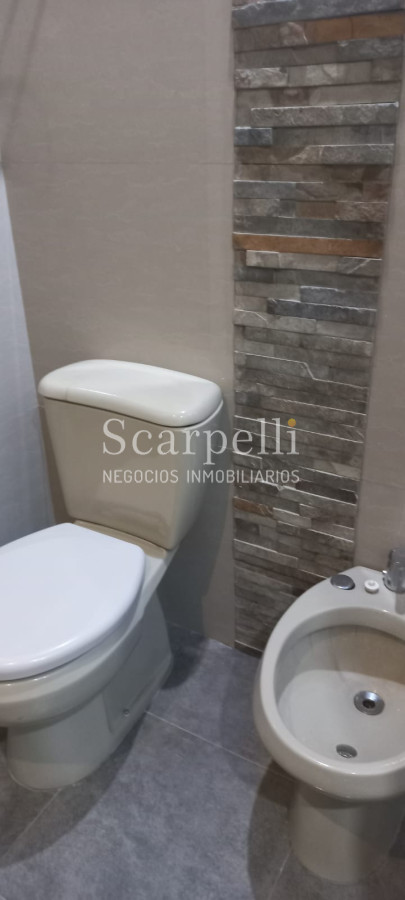 Apartamento ID.37138 - Cerrito: Alquiler & Venta Propiedad Horizontal de Bajos  3 dormitorios + lugar para coche en Jardín.-