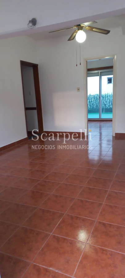 Apartamento ID.37138 - Cerrito: Alquiler & Venta Propiedad Horizontal de Bajos  3 dormitorios + lugar para coche en Jardín.-