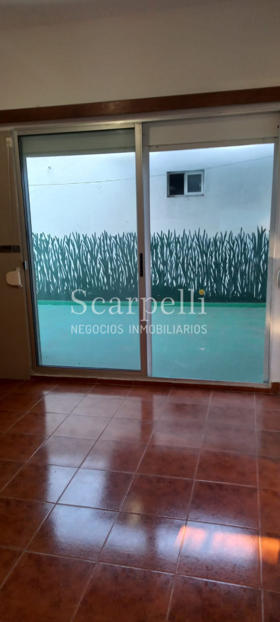 Apartamento ID.37138 - Cerrito: Alquiler & Venta Propiedad Horizontal de Bajos  3 dormitorios + lugar para coche en Jardín.-