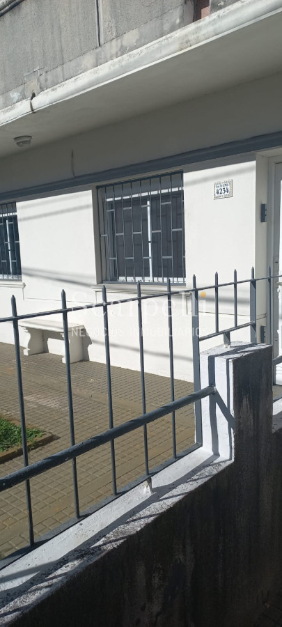 Apartamento ID.37138 - Cerrito: Alquiler & Venta Propiedad Horizontal de Bajos  3 dormitorios + lugar para coche en Jardín.-