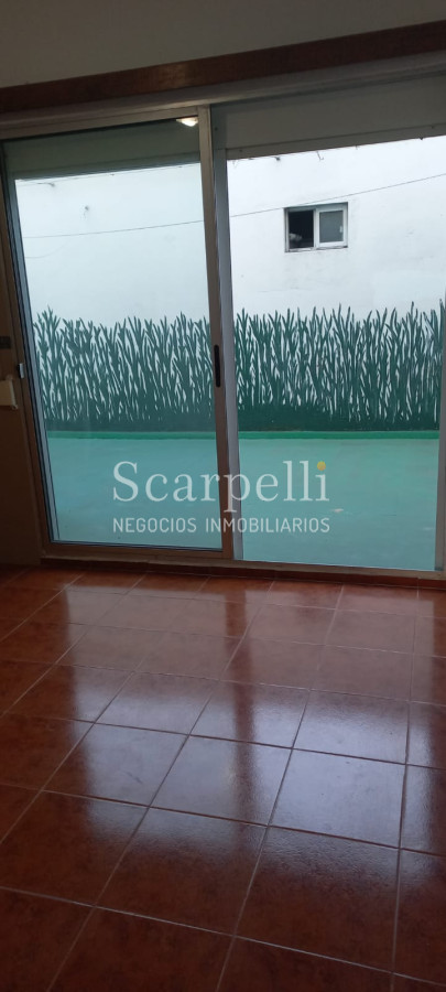 Apartamento ID.37138 - Cerrito: Alquiler & Venta Propiedad Horizontal de Bajos  3 dormitorios + lugar para coche en Jardín.-