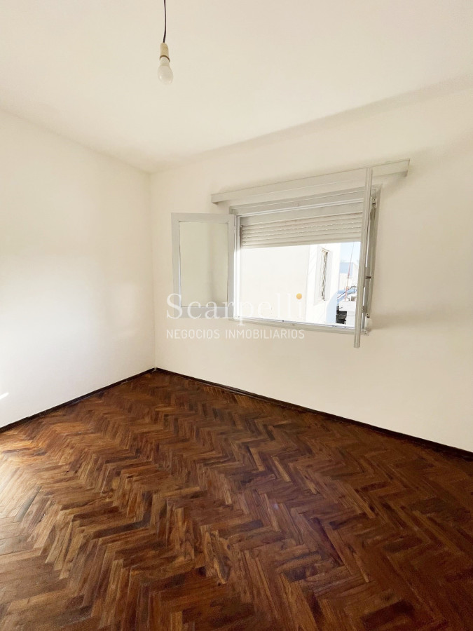 Apartamento ID.37264 - Atención Rentistas ! 3 interesantes opciones de inmuebles con Renta Segura en Brazo Oriental - Malvin Norte & La Comercial.-