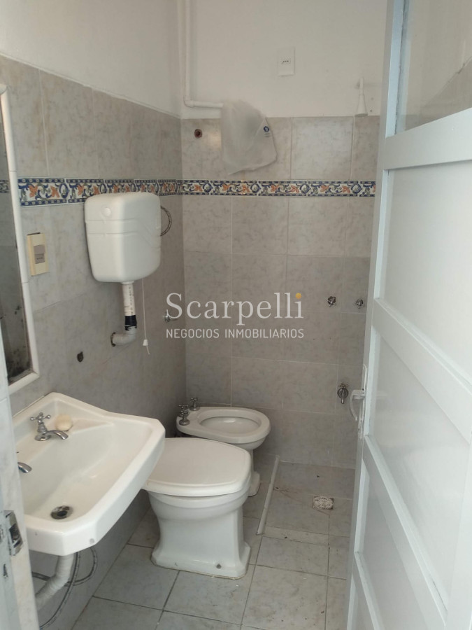 Apartamento ID.37264 - Atención Rentistas ! 3 interesantes opciones de inmuebles con Renta Segura en Brazo Oriental - Malvin Norte & La Comercial.-