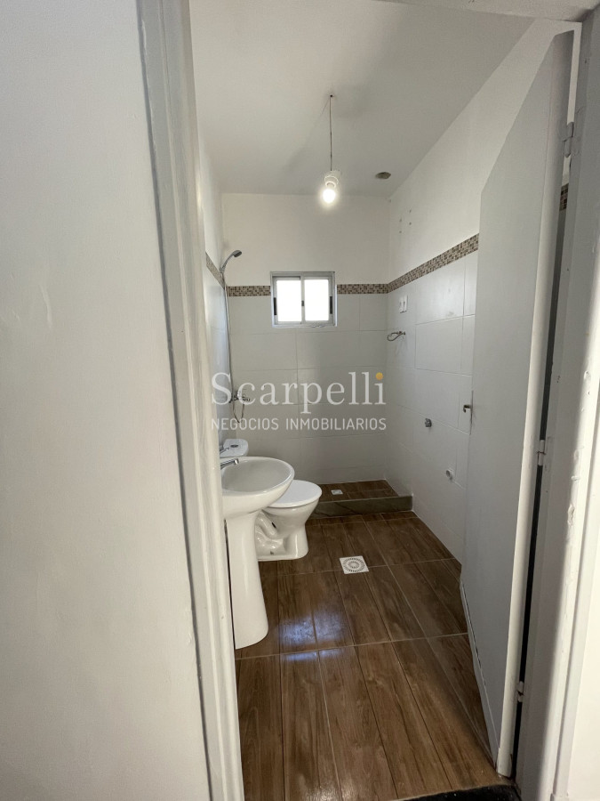 Apartamento ID.37264 - Atención Rentistas ! 3 interesantes opciones de inmuebles con Renta Segura en Brazo Oriental - Malvin Norte & La Comercial.-