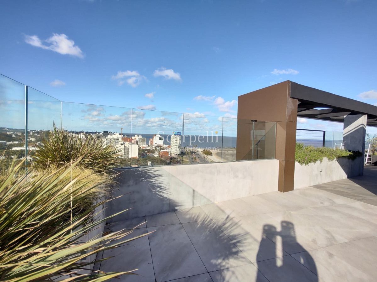 Apartamento ID.37910 - Torre Arenas: 1 dormitorios a Estrenar en Rambla de Malvín con todos los Amenities y Excelente Seguridad.-