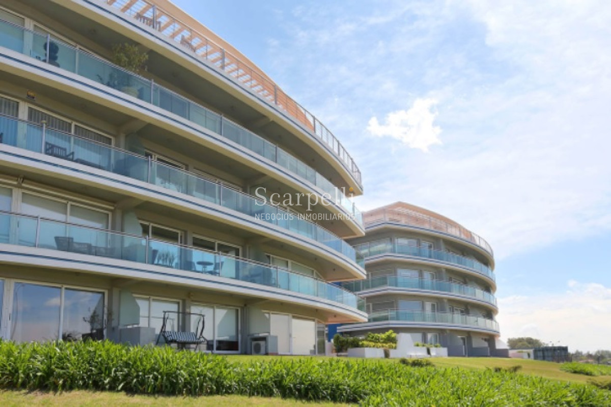Apartamento ID.37942 - Moderno edificio sobre Av. de las Américas frente al mega proyecto Cala del Yacht