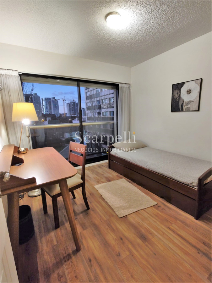 Apartamento ID.38422 - Alquiler Apartamento Torres del Puerto Piso Intermedio totalmente Equipado 2 dormitorios + Garage