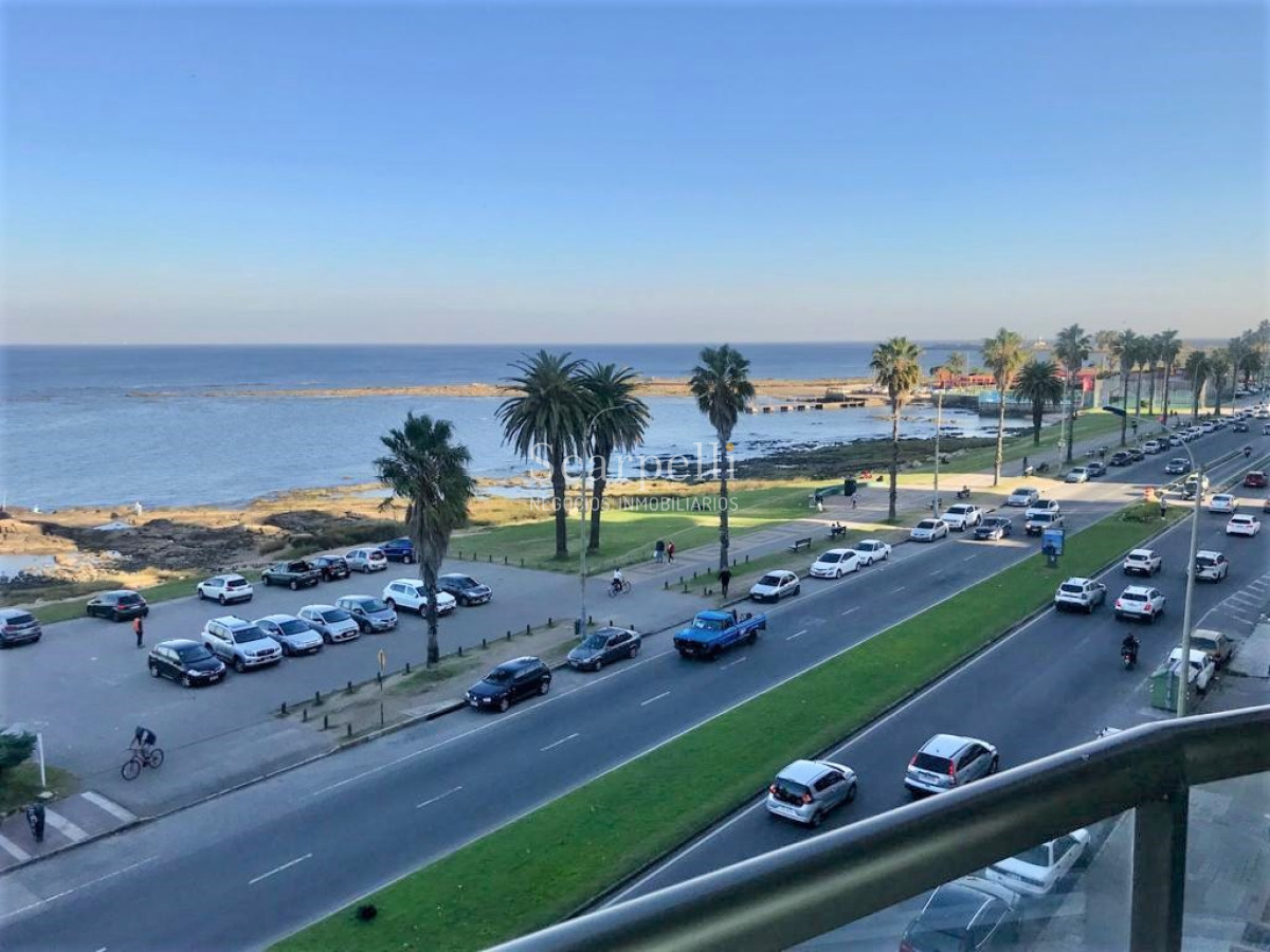 Apartamento ID.38906 - Alquiler Frente a la Rambla 1 dormitorio con garage Excelentemente equipado Categoría & Calidad en Pocitos