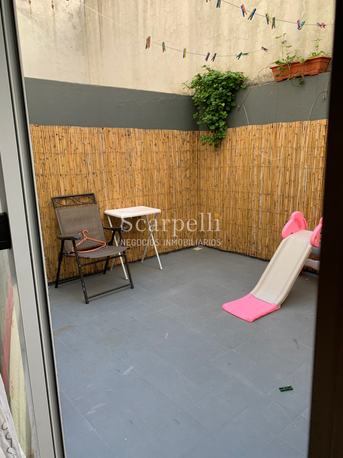 Apartamento ID.38992 - Propiedad horizontal en planta baja con patio y garage ideal Renta dentro del Pocitos mas luminoso y despejado a mts. de la Rambla