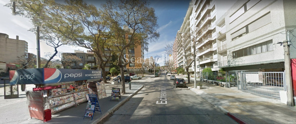 Apartamento ID.38992 - Propiedad horizontal en planta baja con patio y garage ideal Renta dentro del Pocitos mas luminoso y despejado a mts. de la Rambla