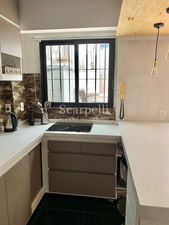 Apartamento ID.38992 - Propiedad horizontal en planta baja con patio y garage ideal Renta dentro del Pocitos mas luminoso y despejado a mts. de la Rambla