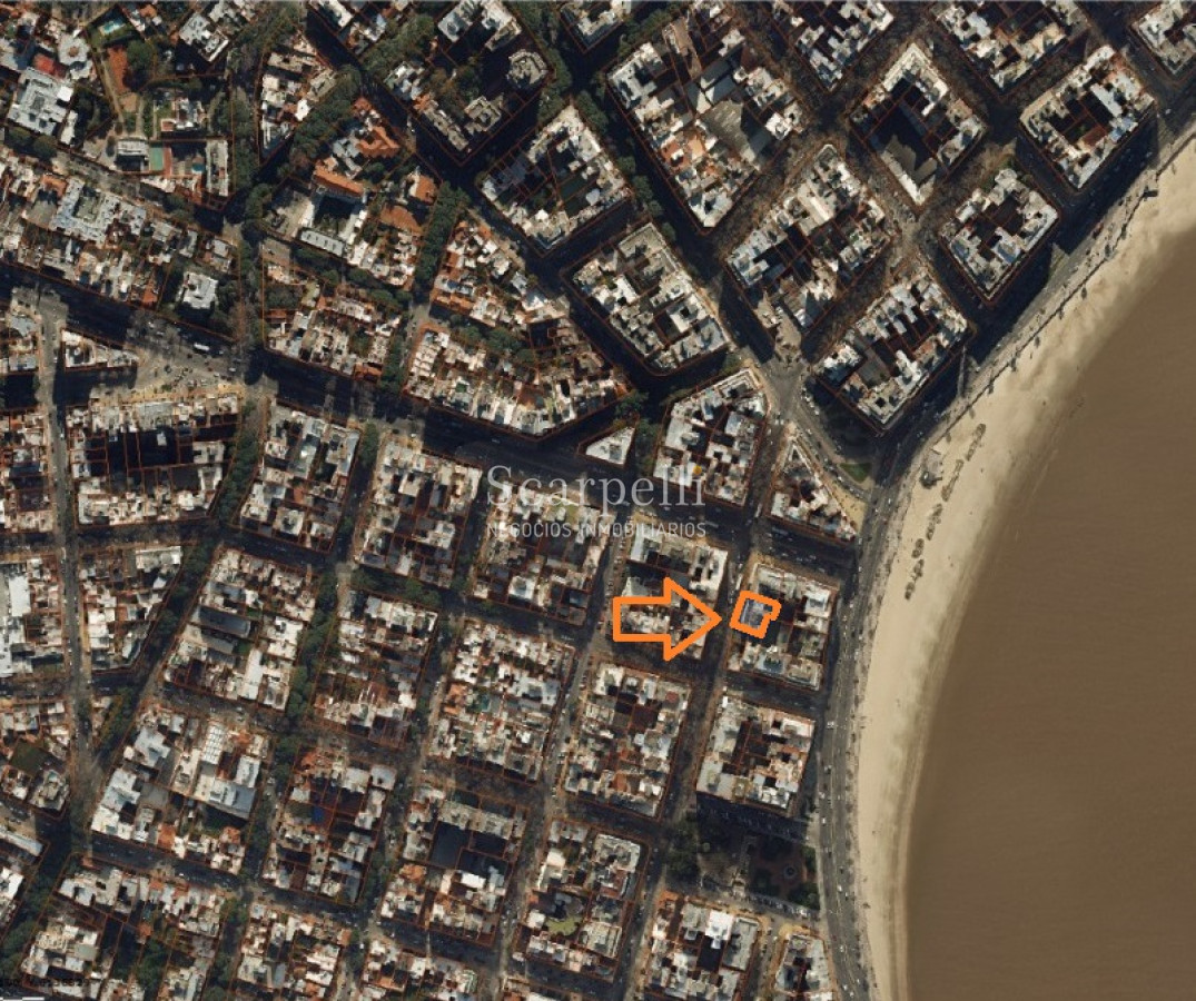 Apartamento ID.39704 - Venta Clásico apartamento Pocitense a 100 mts. de la Rambla con holgadas dimensiones en piso intermedio