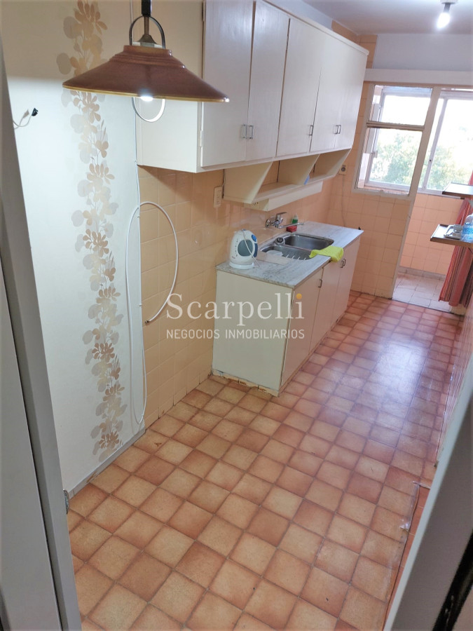 Apartamento ID.39823 - VENTA APARTAMENTO POCITOS SARMIENTO PISO ALTO 3 DORMITORIOS 2 BAÑOS GARAGE