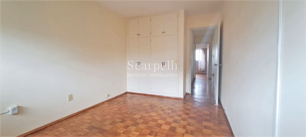Apartamento ID.39823 - VENTA APARTAMENTO POCITOS SARMIENTO PISO ALTO 3 DORMITORIOS 2 BAÑOS GARAGE