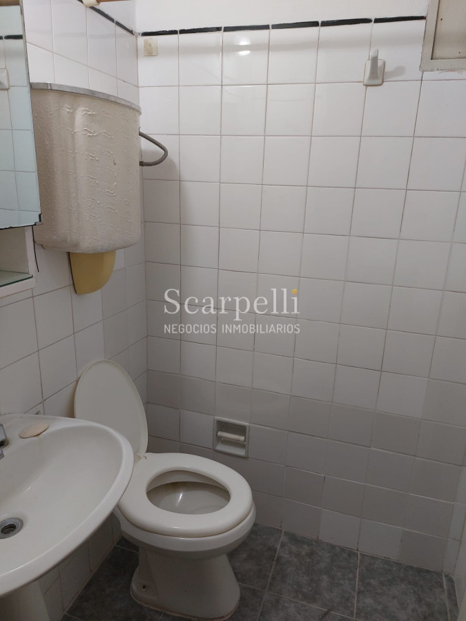 Apartamento ID.39823 - VENTA APARTAMENTO POCITOS SARMIENTO PISO ALTO 3 DORMITORIOS 2 BAÑOS GARAGE