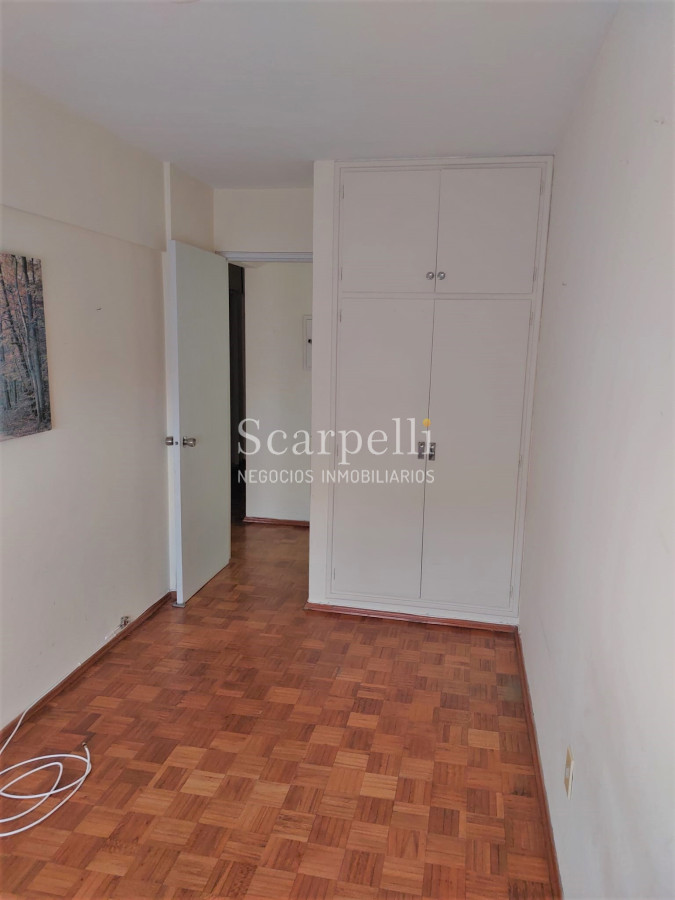 Apartamento ID.39823 - VENTA APARTAMENTO POCITOS SARMIENTO PISO ALTO 3 DORMITORIOS 2 BAÑOS GARAGE